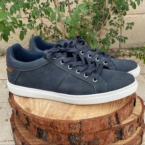 Men’s B-52 Navy sneakers by BULLBOXER
